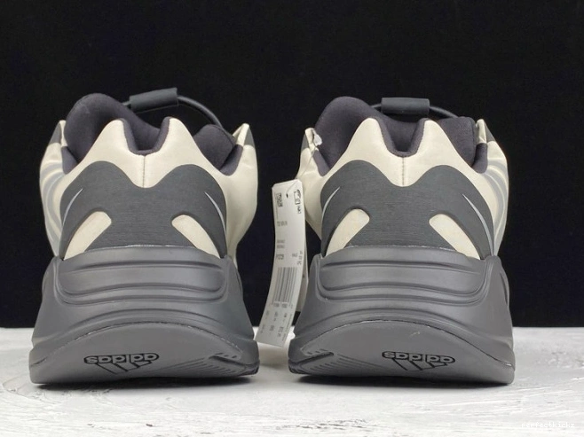 Bone FY3729 MNVN 700 Yeezy Adidas Boost 0716